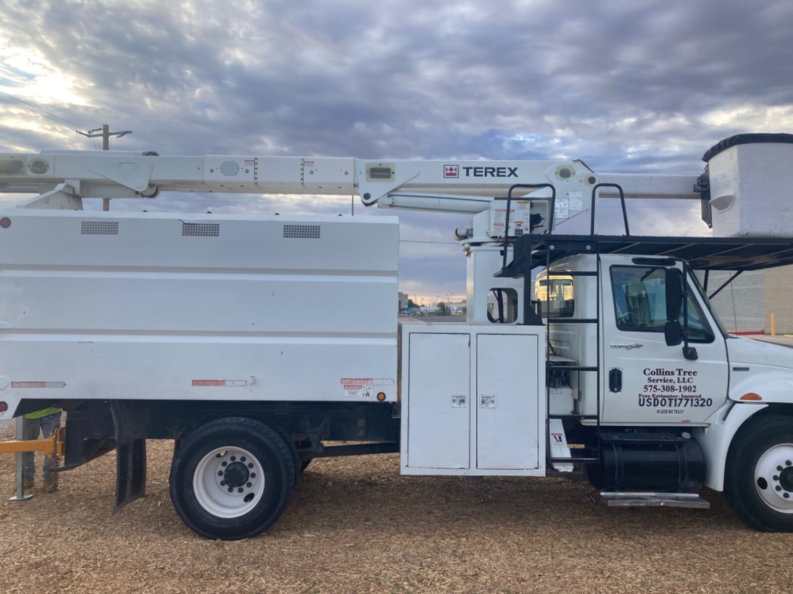 forestry bucket truck eBay