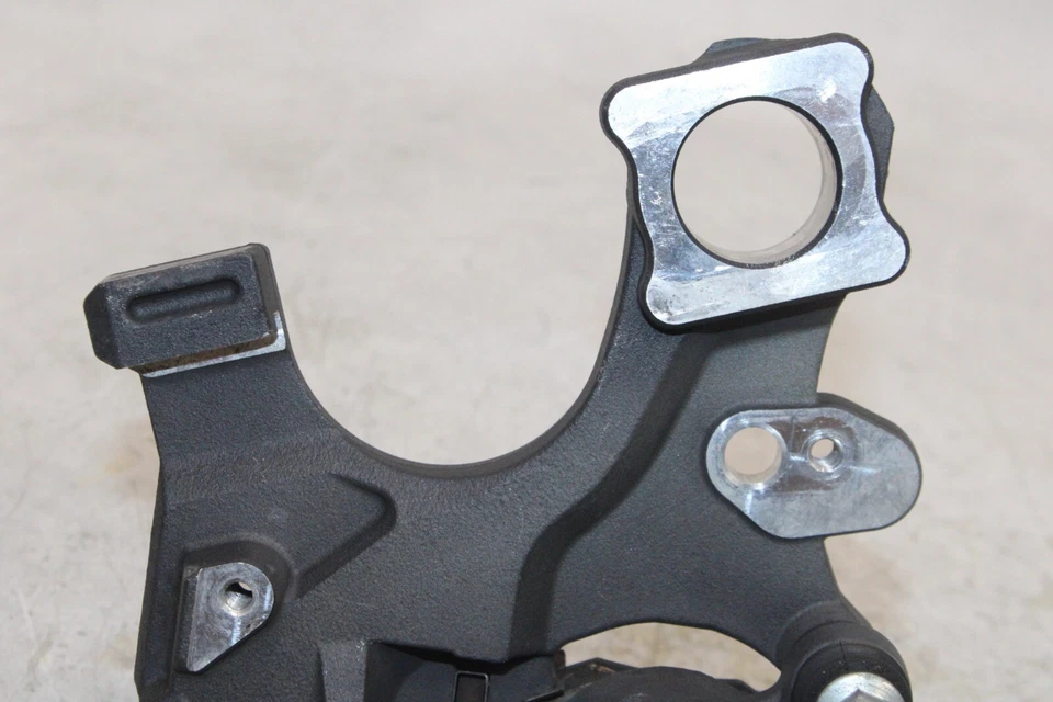 2014 SUZUKI VSTROM 1000 DL1000A ABS OEM REAR BACK BRAKE CALIPER W MOUNT BRACKET - Image 3 of 4