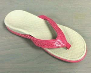 vionic pink flip flops