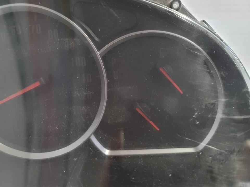 Cuadro de instrumentos Suzuki Vitara 2004 Foto 3 de 4