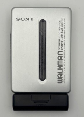 JUNK SONY Walkman WM-EX677 Portable Cassette Tape Player