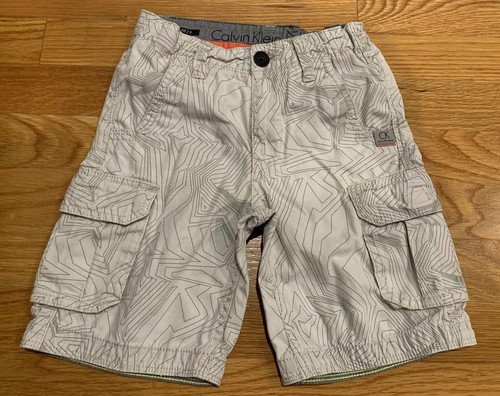 light gray cargo shorts