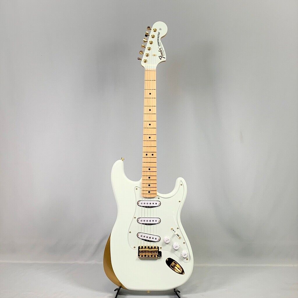 Fender Ken Stratocaster Experiment L'Arc-en-Ciel made in Fender Ken Stratocaster Experiment L'Arc-en-Ciel made in