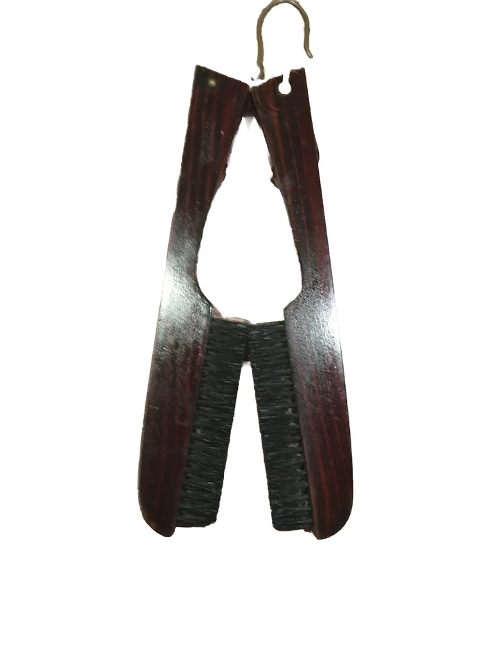 Atq 1928 Original Patente Para Hombre Madera Plegable Ropa de Viaje Colgador Cepillo De Colección EE. UU. Foto 2 de 4