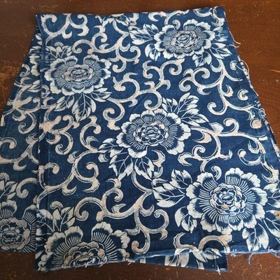Japanischer Indigo Baumwoll Textilrest mit Katazome Druck Vintage 34x170 cm