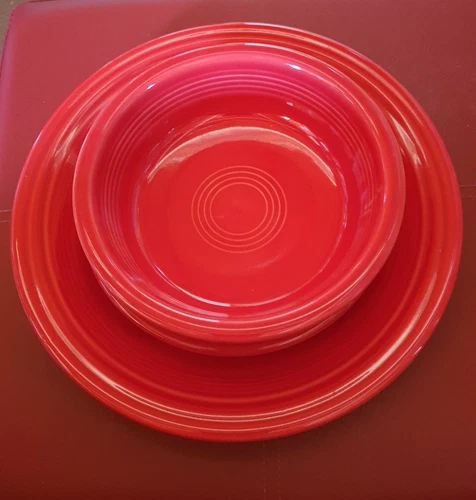 Set of 3 HOMER LAUGHLIN FIESTAWARE Red Fiesta Plates and Bowls USA