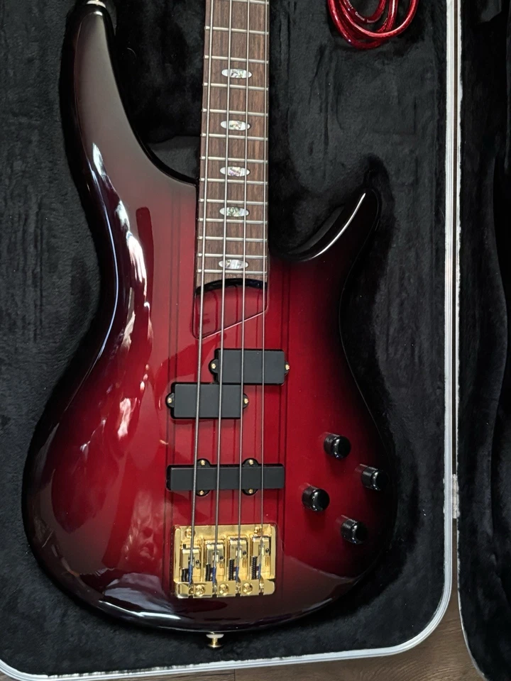 Baixo elétrico Ibanez Dough Wimbish. Usado em estado perfeito com estojo rígido. - Imagem 4 de 4