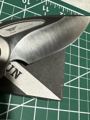 TWOSUN TS407 Big Folder Flipper #21 Titanium Carbon Fiber Blade, YJ01-V1,NWB