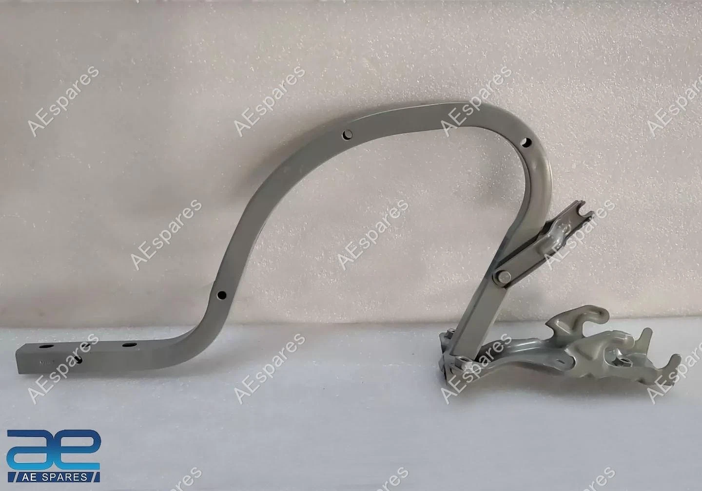 Rear Trunk LID Hinge For Suzuki Ciaz 1st Gen F/L 2018-Now 65810M82R00 view 2