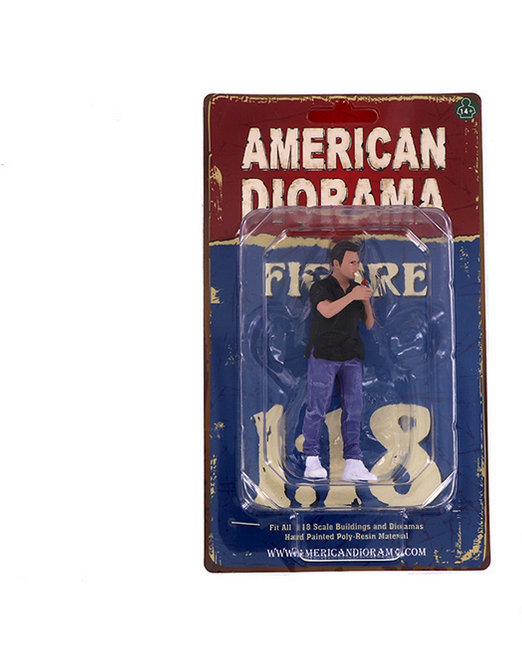 1:18 American Diorama Car Meet Figure VI Man with Lighter 76282
