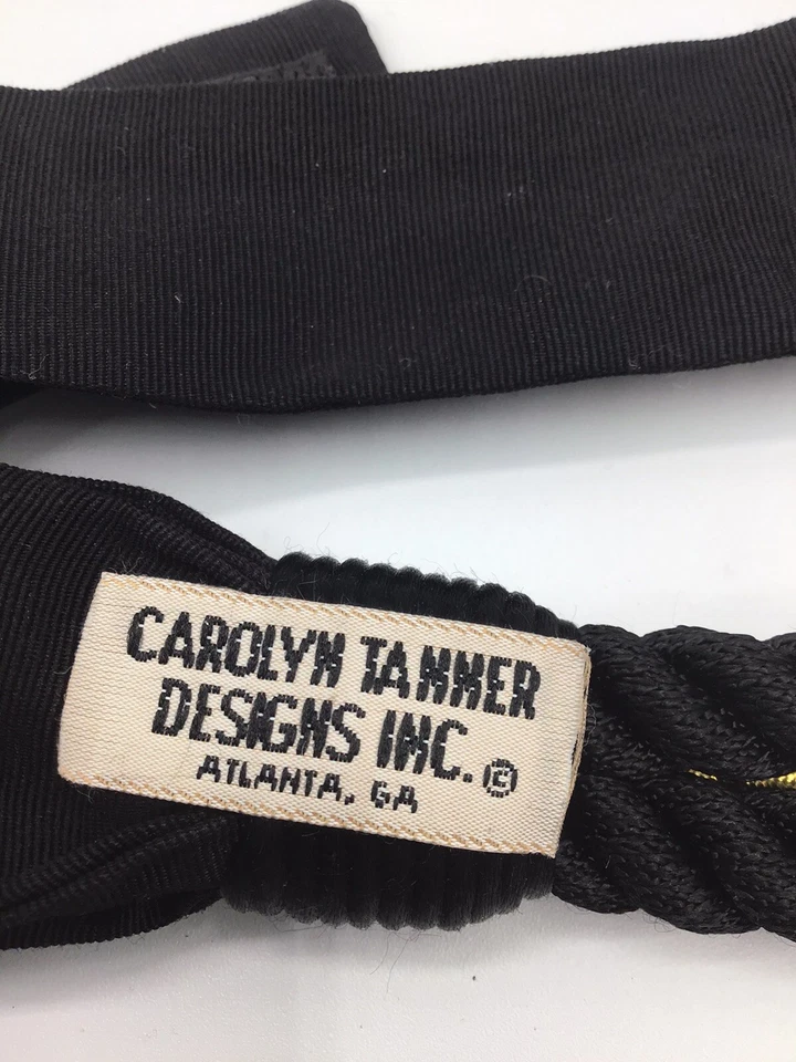 Cinturones para mujer Carolyn Tanner estrás tono dorado de diseñador-ajustables negros Foto 4 de 4