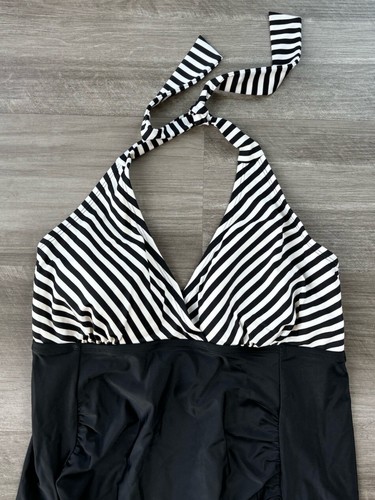 Beach Bump Motherhood Maternity One-Piece Swimsuit Size S Black White - Picture 3 of 5
