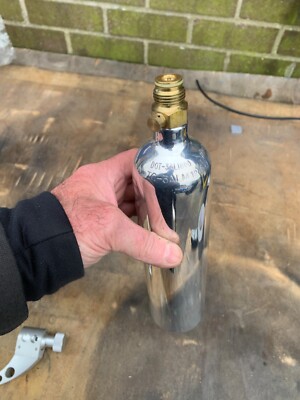 Lachgasflasche Motorrad mit Adapterhalterung Schnellspanner Swop Dry NOs NEU