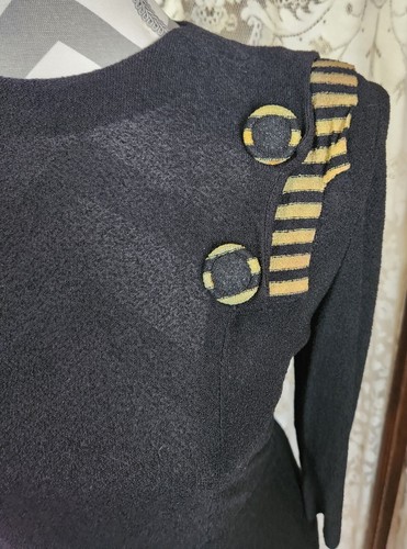 Vintage 1940s Black/ Yellow Striped Knit Dress Set With Buttons - Picture 4 of 23