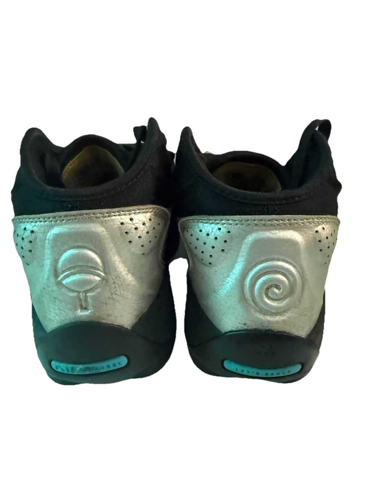 Nike Air Jordan Naruto x Jordan Zion 2 SP Naruto vs. Sasuke Kid’s Size 4.5. image 4