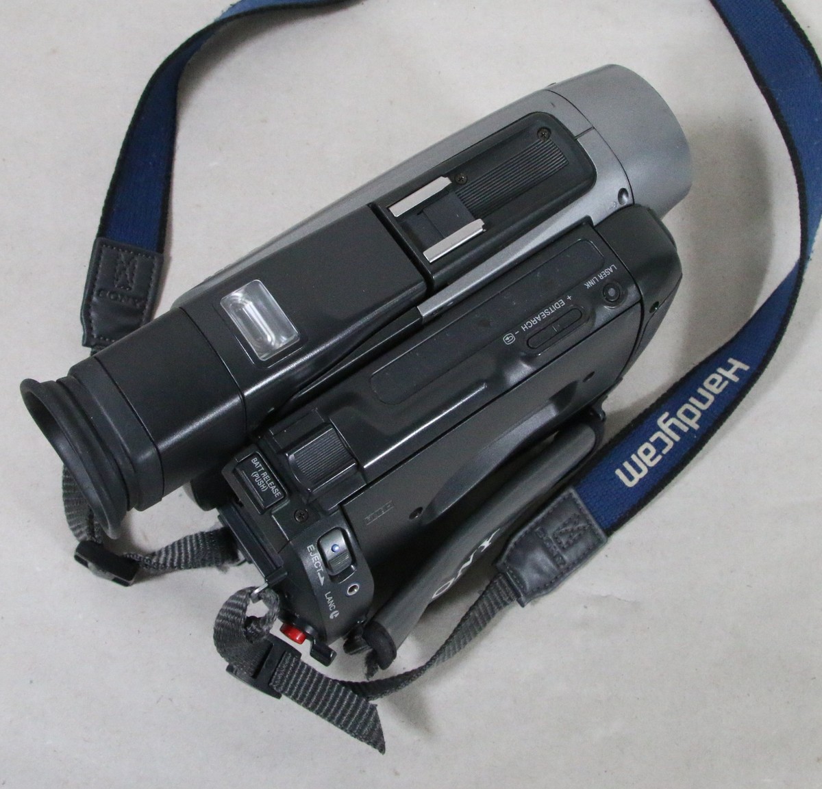 Sony Handycam CCD-TRV82 Hi-8 Analog Camcorder for sale online | eBay