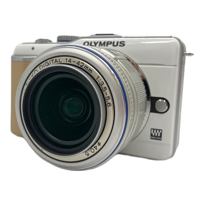 Olympus PEN E-PL1 White Mirrorless SLR Camera Tested w⁄ Lens