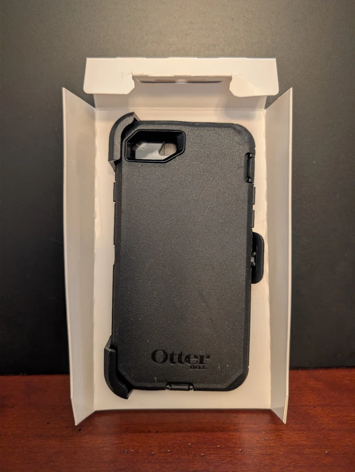 Funda y funda OtterBox DEFENDER SERIES para iPhone SE 2ª generación/iPhone 8/7 - Negra Foto 4 de 4