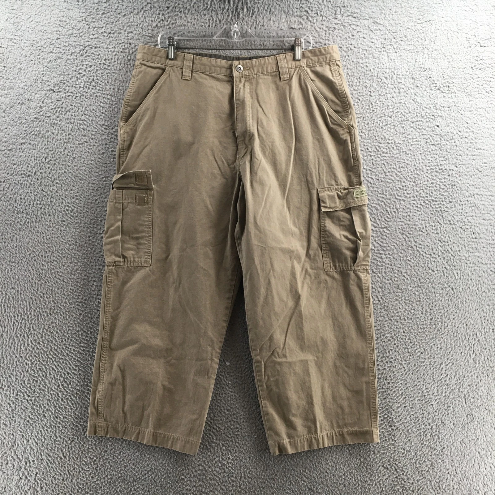 Wrangler Cargo Pants Mens 38x32 Beige Cotton High Rise Flat Front Zip Fly Casual