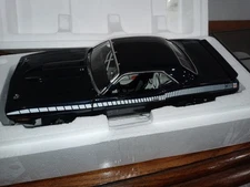 1/18 ACME DAN GURNEY 1970 TRANS-AM PLYMOUTH BARRACUDA STREET VERSION    1 OF 510