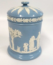 WEDGWOOD TOBACCO JAR LIDDED ETRURIA BARLASTON EMBOSSED QUEENSWARE 5" TALL VGC