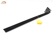 2017-2023 TESLA MODEL 3 FRONT RIGHT DOOR WINDOW INNER BELT WEATHERSTRIP SEAL OEM
