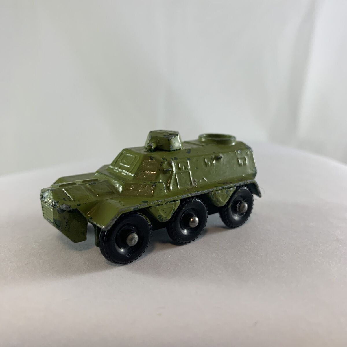 LESNEY MATCHBOX No. 54 Saracen Personnel Carrier Painted C LESNEY MATCHBOX No. 54 Saracen Personnel Carrier Painted C