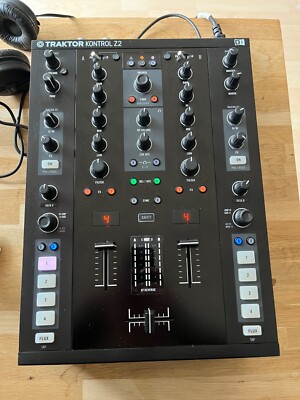 Native Instruments Traktor Kontrol Z2