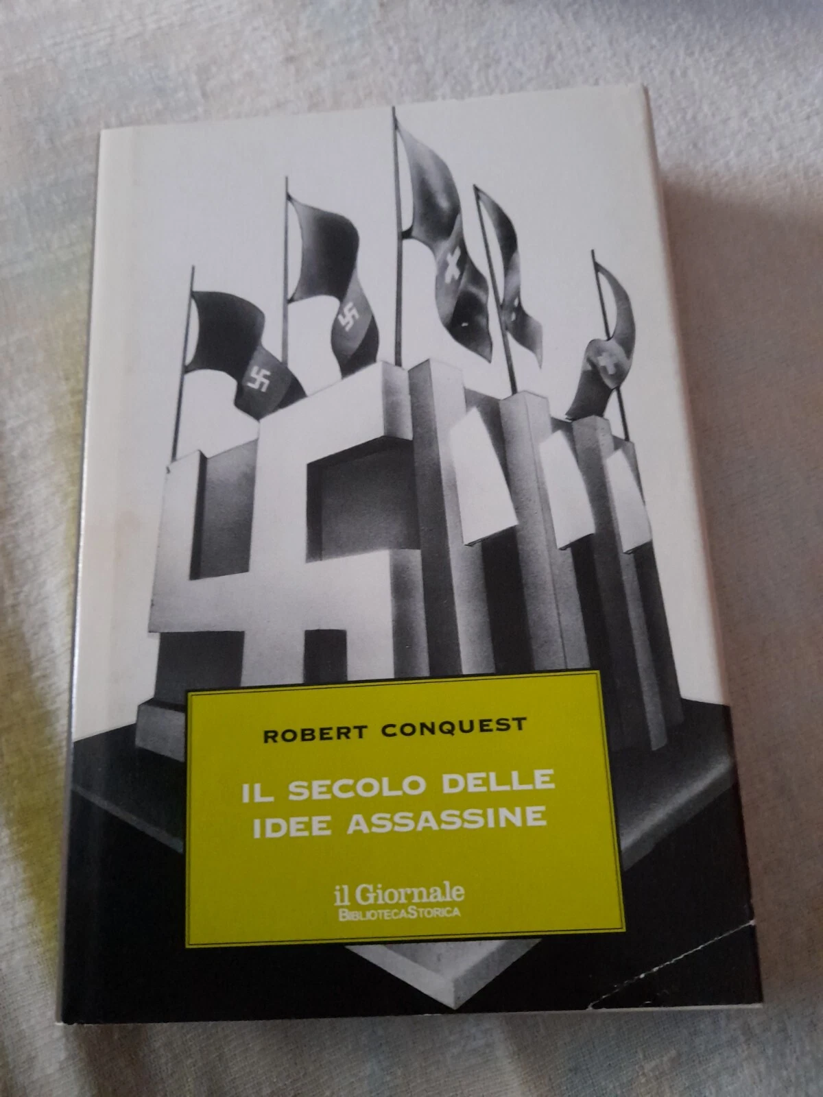 Foto 1 di 2