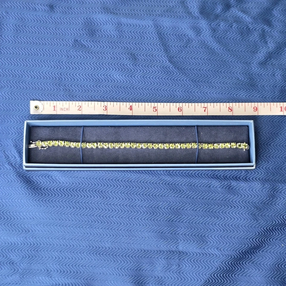 Brazalete tenis vintage de plata de ley facetado peridoto verde 8" Foto 2 de 4