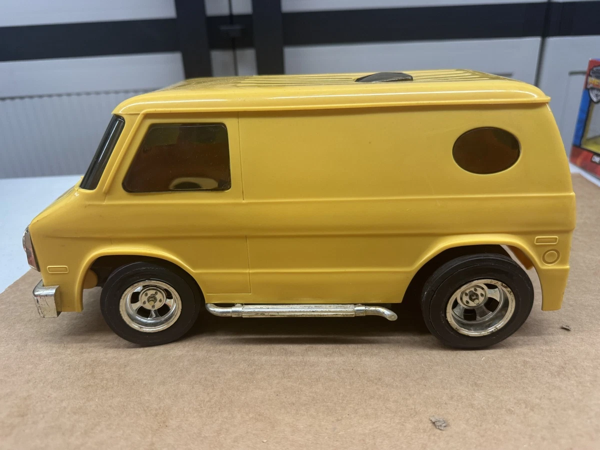 Vintage 1976 Cox Action Van .049 Gas Custom Van gelb Teile oder Reparatur Regal AA2