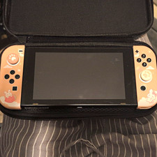 Nintendo Switch 32GB Dual White Joy-Con with Dock & Case (No Wires)