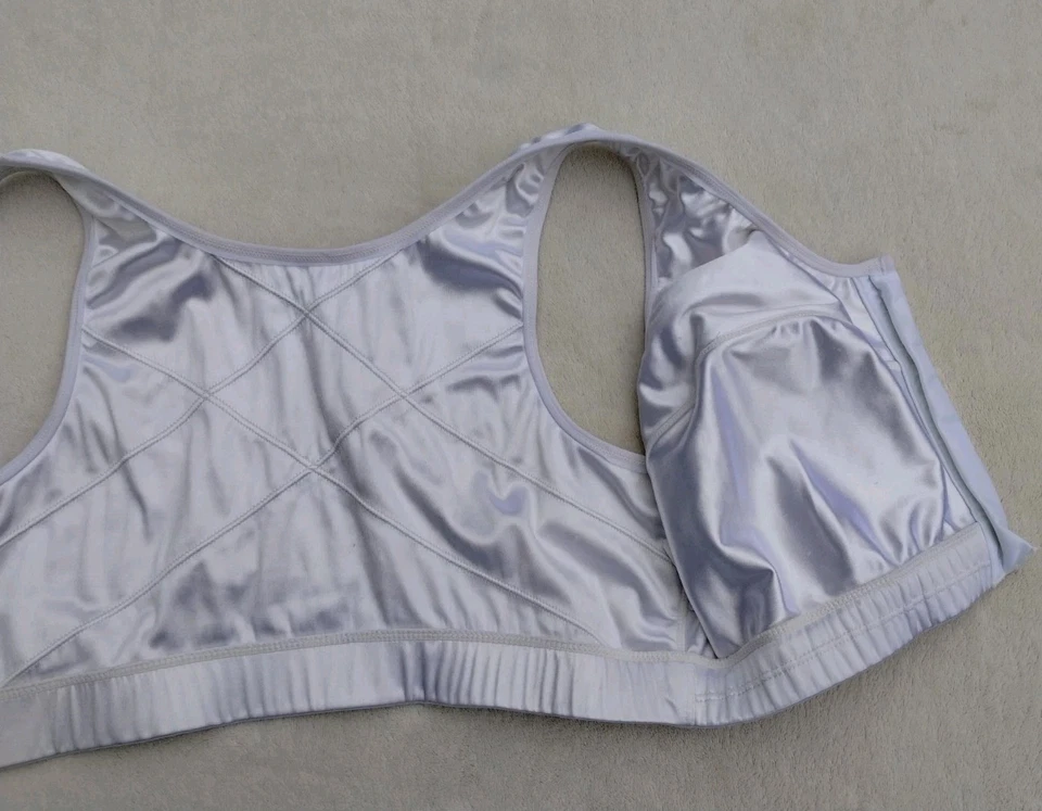 Sujetador deportivo de alto impacto Enell talla 6 minimizador blanco correa ancha Foto 4 de 4