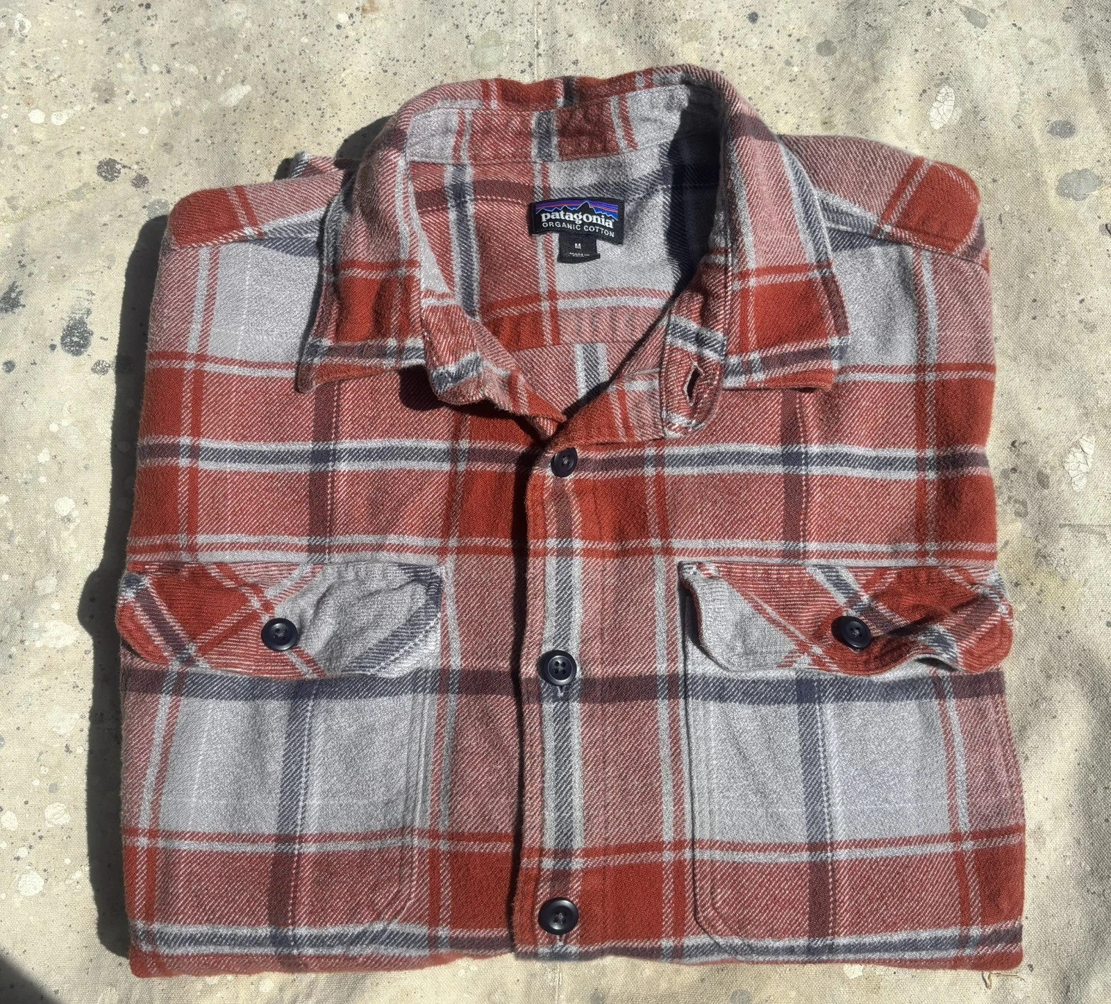 Patagonia Flannel Shirt Mens M Plaid Organic Cotton Sustainable Hike Camp