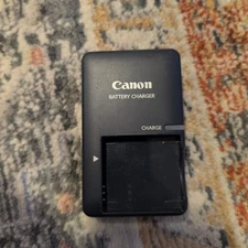 Genuine Canon CB-2LV G Battery Charger (Tested)