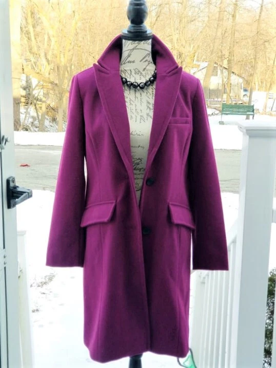 Abrigo de montar de dos botones frambuesa BCBGMAXAZRIA NUEVO CON ETIQUETAS $328, talla L Foto 2 de 4