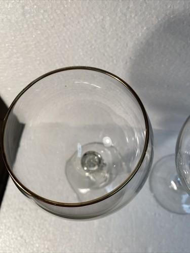 2 Crystal Wine Glasses GOBLET Stemware 8 1/2” Tall VERY Eloquent W Gold Trim - Picture 5 of 12