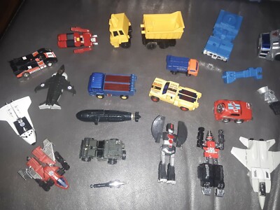 Vintage Transformers G1 Collector Case Full of Vintage Go Bot