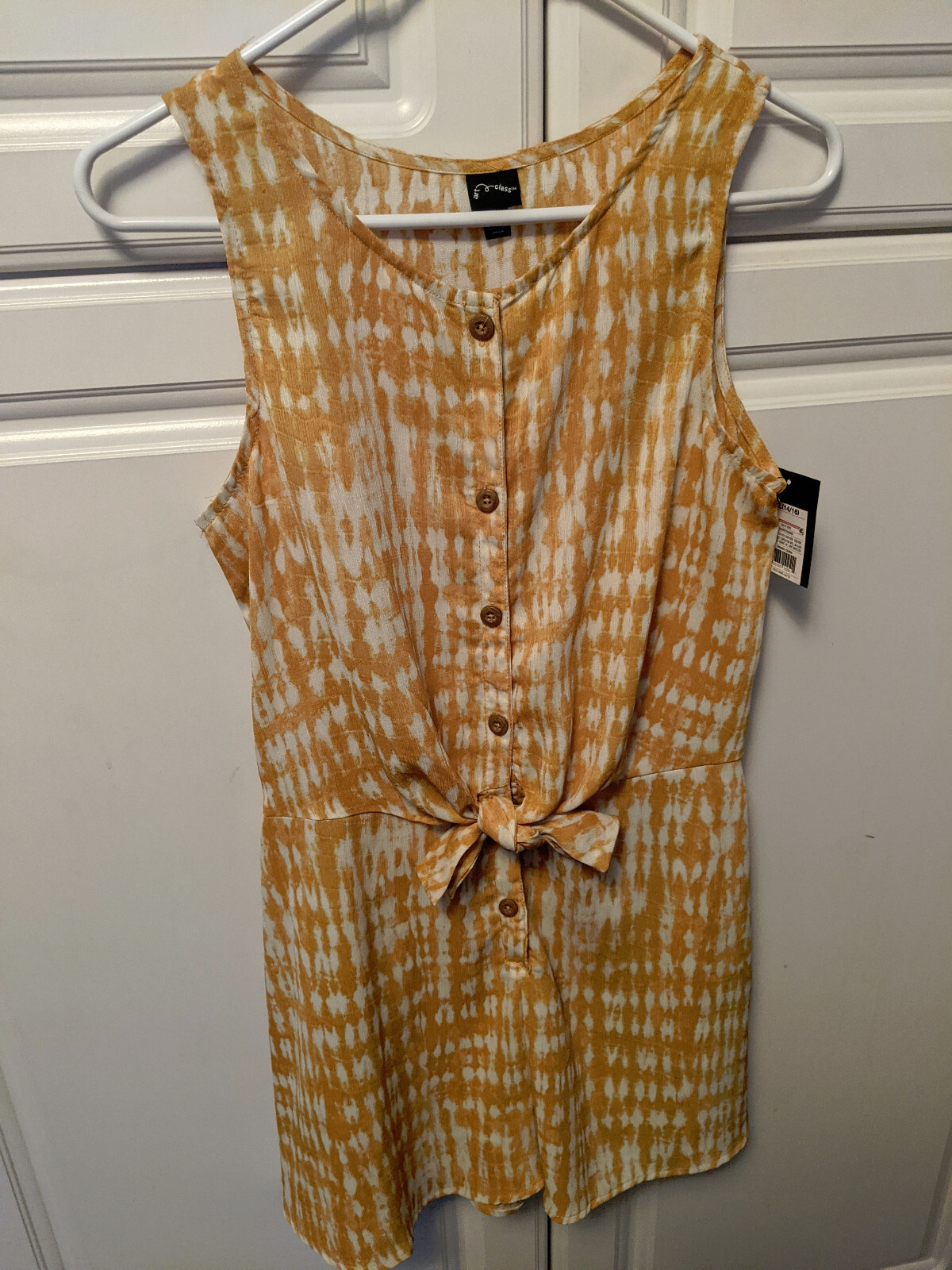 Picture 1 of 4
