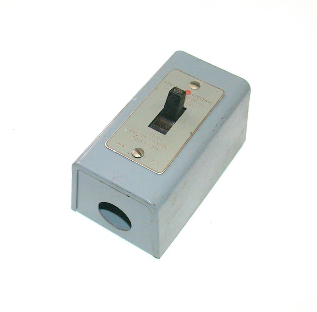 GENERAL ELECTRIC MANUAL MOTOR STARTER SWITCH MODEL CR101H1 (2 AVAILABLE ...