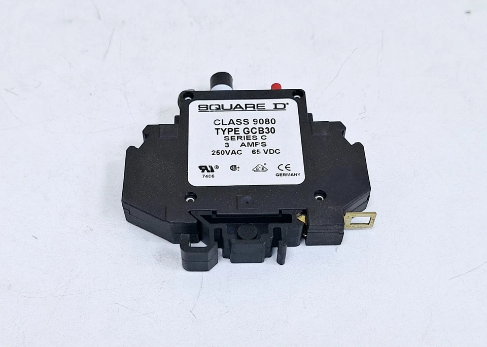 Square D 9080GCB30 Series C Circuit Protector 3A 150VAC 65 VDC - Image 4 of 4