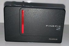 FUJIFILM FINEPIX Z200fd black Digital Camera from TESTED