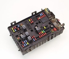 2010-2011 Chevrolet Express GMC Savana Engine Fuse Box Relay Module 22737795 OEM