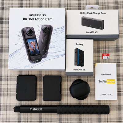 Insta360 X5 8K 360 Camera Bundle 4 Batteries Fast Charge Case Selfie Stick
