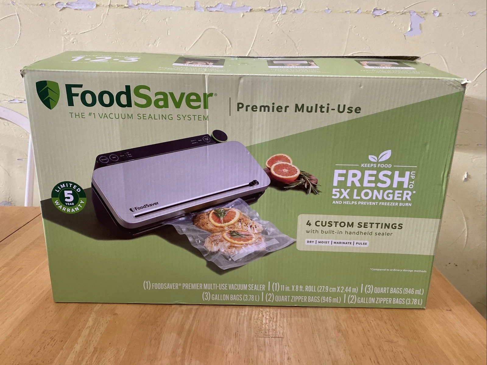 FoodSaver VS3130 Multi-Use Food Preservation System Vacuum Sealer New