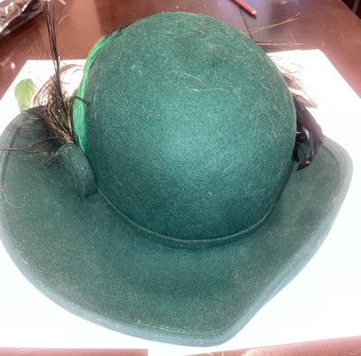 Mr. D's Green wool felt fedora hat w/ Green And Black feathers