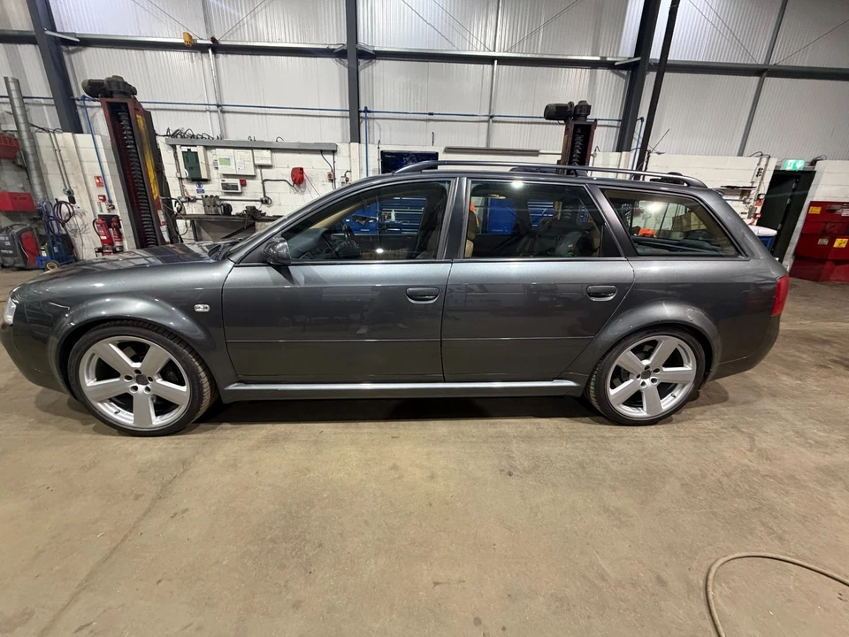 Audi RS6 (C5) Avant - Image 3 of 4