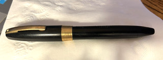 VINTAGE BLACK WHITE DOT SHEAFFERS 14 K PLUNGER FOUNTAIN PEN NICE