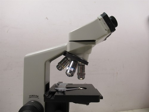 Frey Scientific B2-220 Binocular Microscope w/ 4 Objectives 100x 40x 10x 4x - Picture 5 of 12