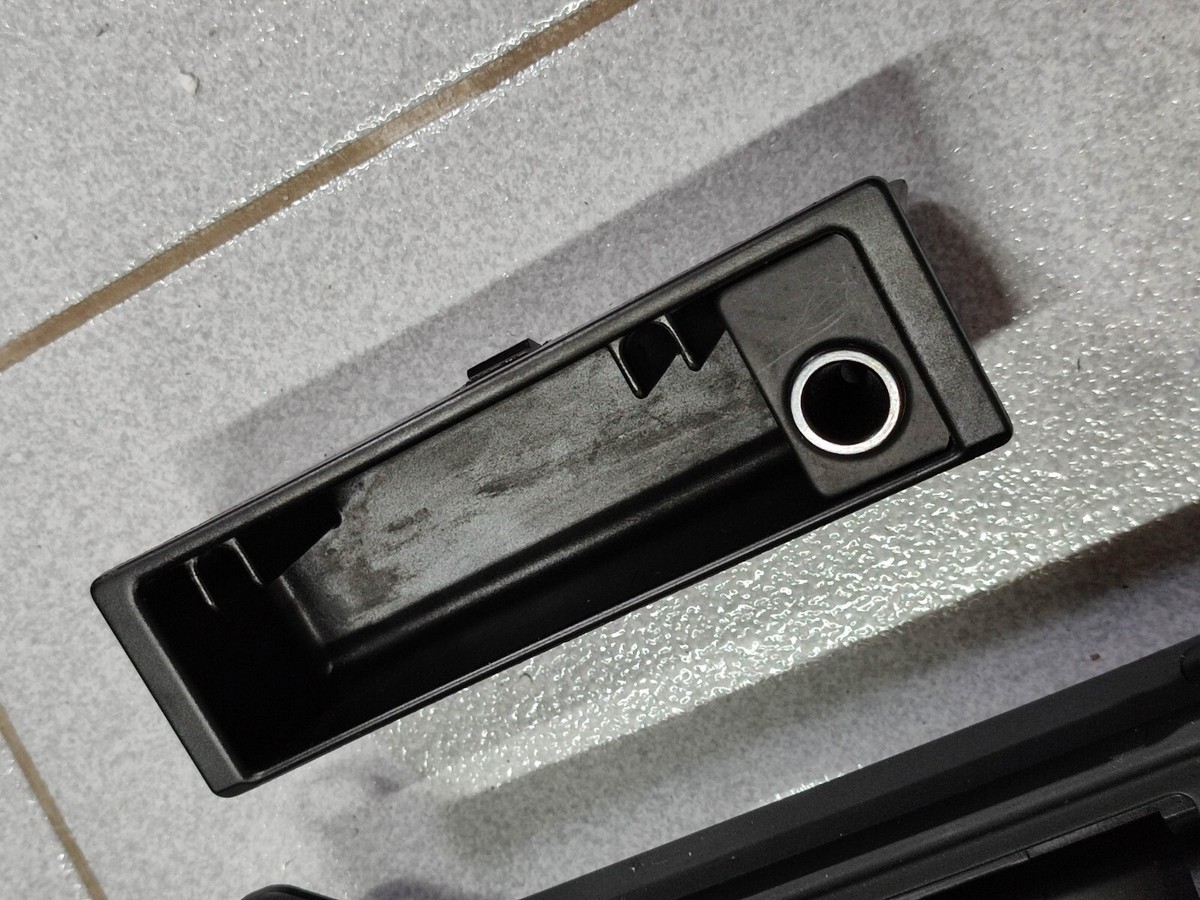 BMW E46 center console storing partition !NEW! GENUINE